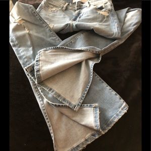 Hidden Size 24 Bell Bottom Jeans
